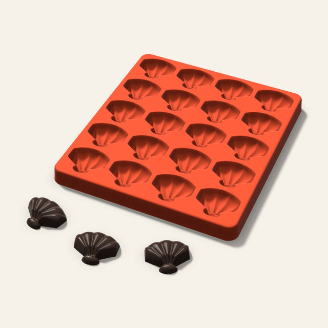 Shell Chocolate Mold, 1.25 Inch, 20 Cavity, 3D render