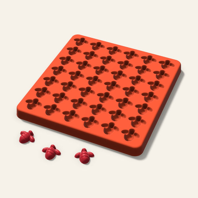 Bee Gummy Mold, 0.75 Inch, 42 Cavity, 3D render