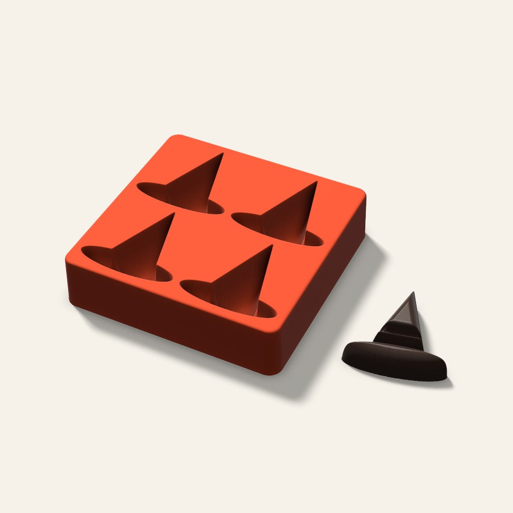 Witch Hat Mini Cake Mold, 2.5 Inch, 4 Cavity, 3D render