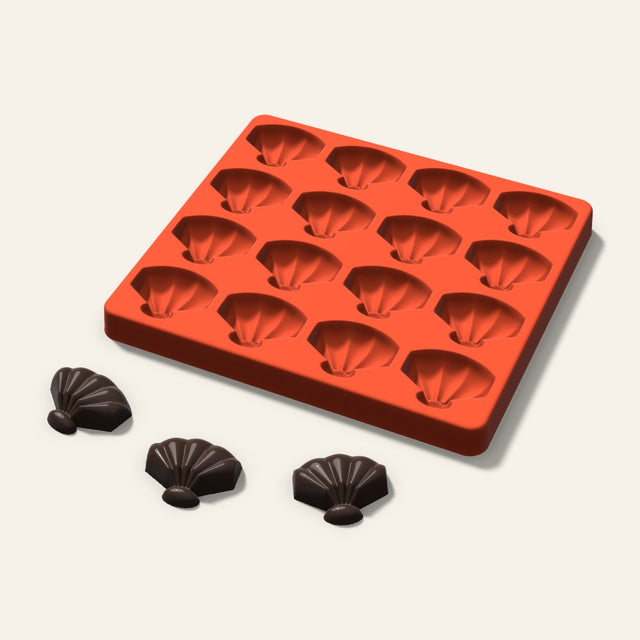 Shell Chocolate Mold, 1.5 Inch, 16 Cavity, 3D render