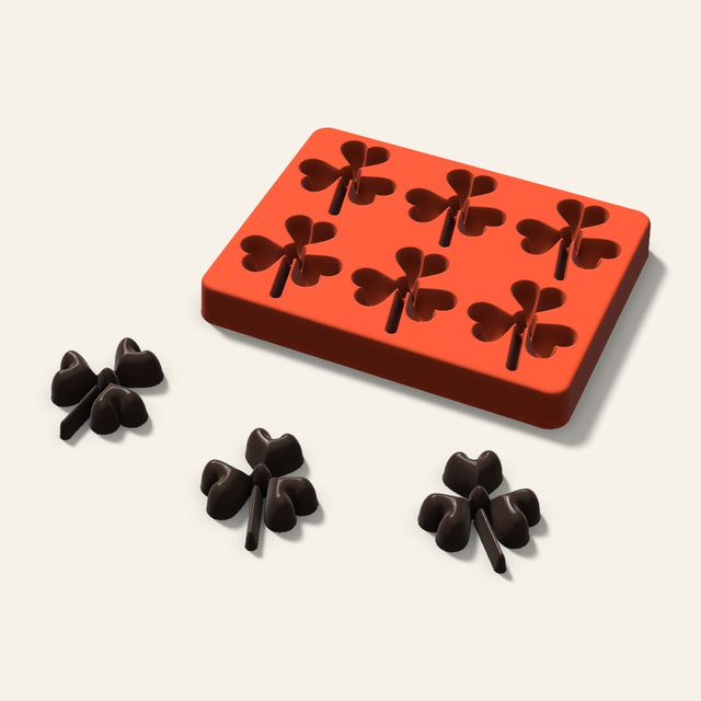 Shamrock Chocolate Mold, 2 Inch, 6 Cavity, 3D render