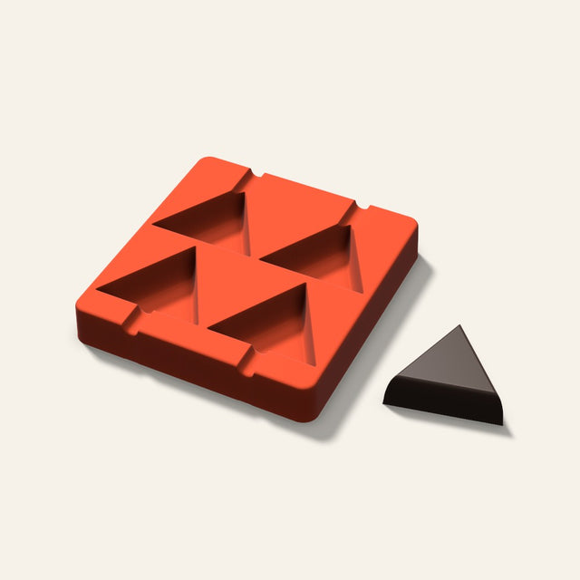 Triangle Cakesicle Mold, 2.5 Inch, 4 Cavity, 3D render